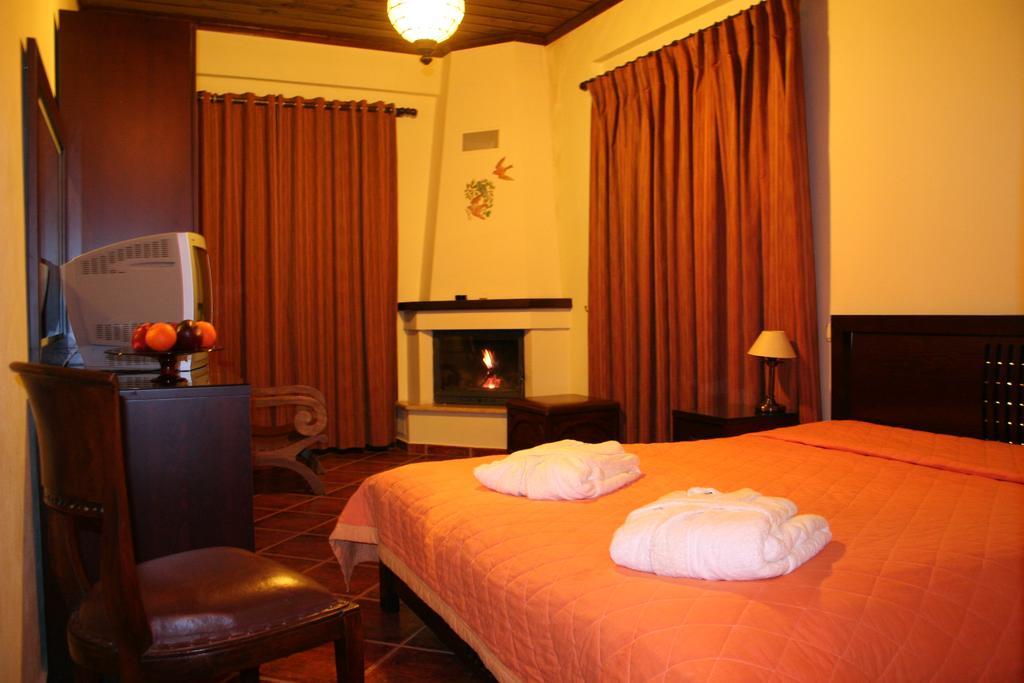 Ξενοδοχείο Μαγκιωση Neraïdochóri Habitación foto