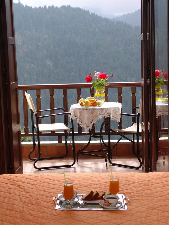 Ξενοδοχείο Μαγκιωση Neraïdochóri Habitación foto
