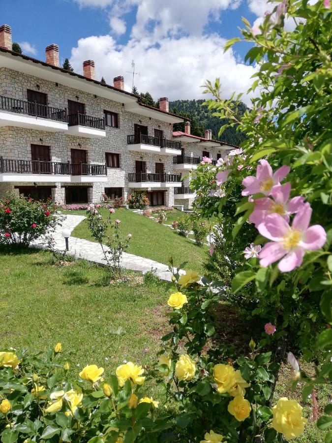 Ξενοδοχείο Μαγκιωση Neraïdochóri Exterior foto